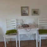 Dom wakacyjny Artina 2 *