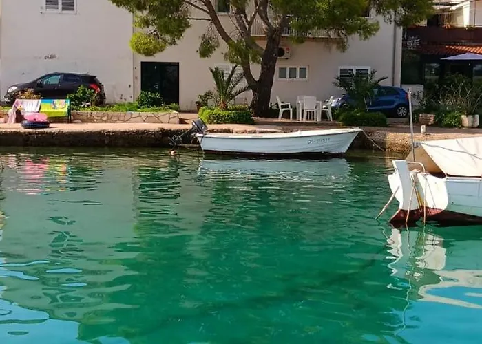 Hébergement de vacances Artina 2 *